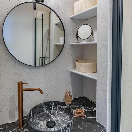 Magnifique Face Apartment *