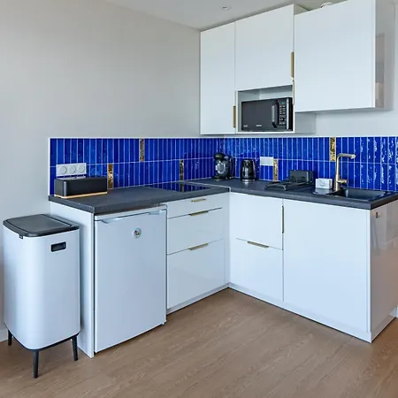 Magnifique Face Apartment