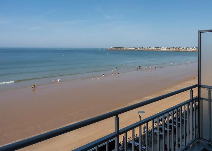 Magnifique Face * 생 질 크루아 드 비